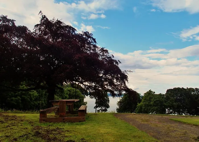 Almond House Lodge Edinburgh